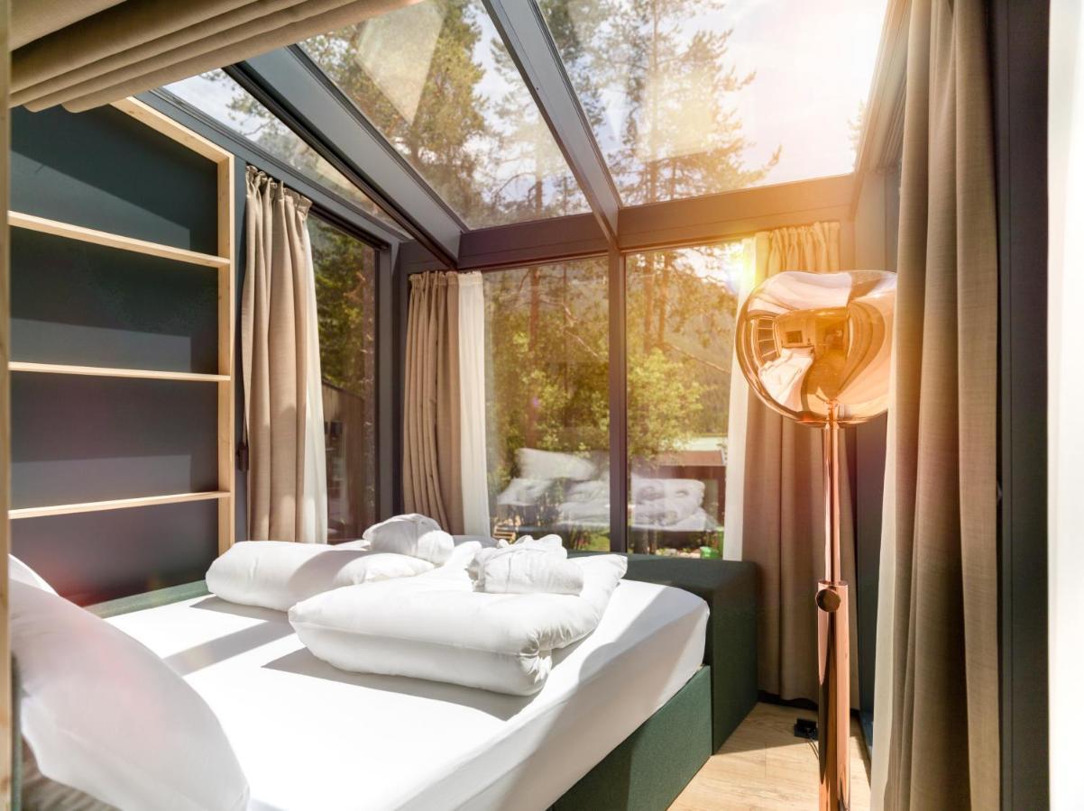 Skyview Chalets Am Camping Toblacher See ภายนอก รูปภาพ