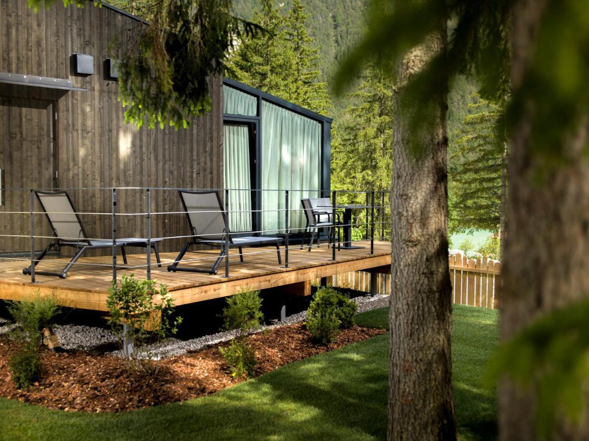 Skyview Chalets Am Camping Toblacher See ภายนอก รูปภาพ