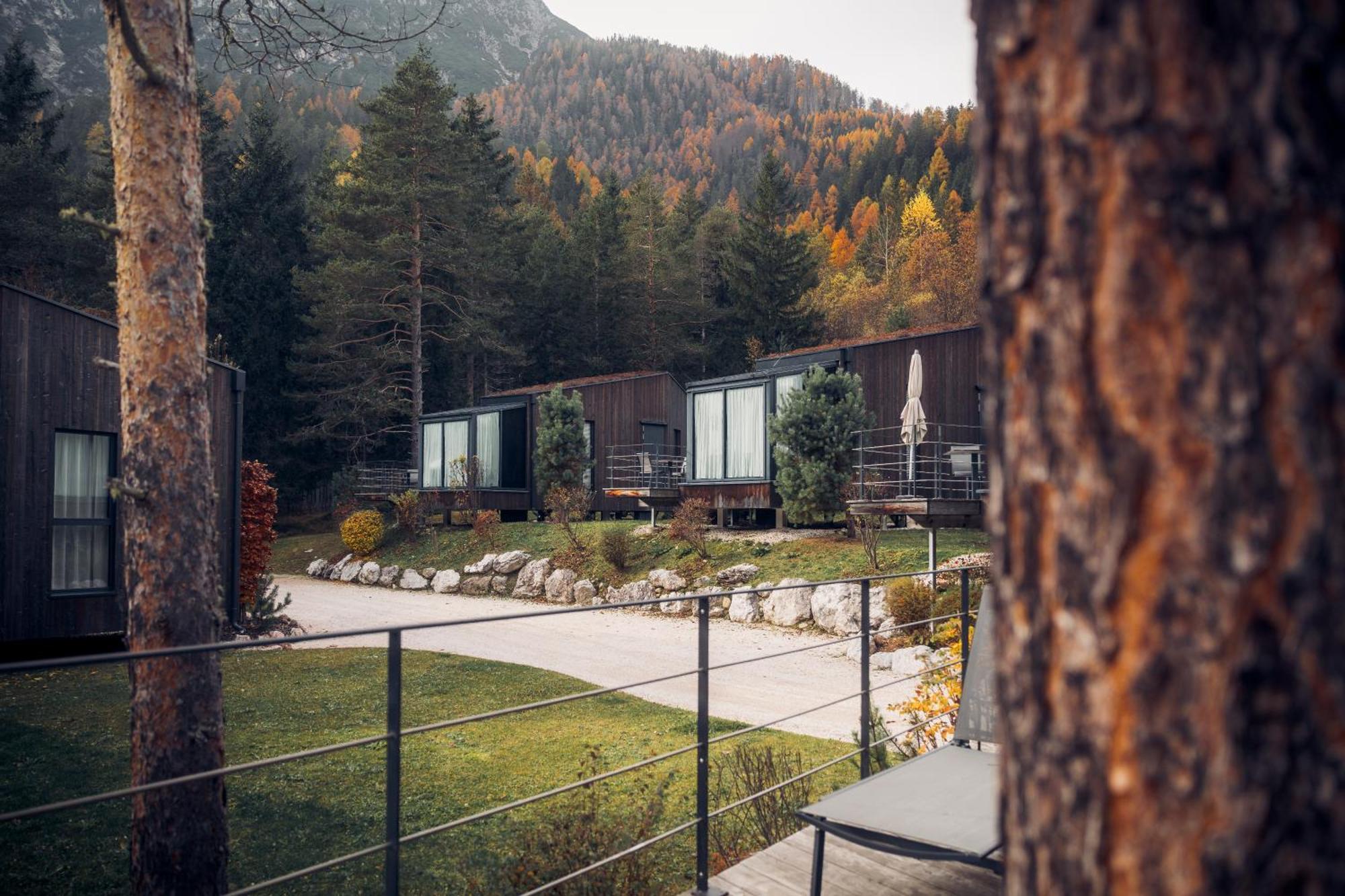 Skyview Chalets Am Camping Toblacher See ภายนอก รูปภาพ